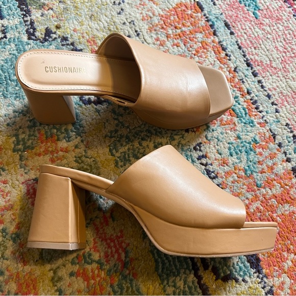 Cushionarie Cupid Platform Dress Sandals size 7 W - Picture 3 of 6